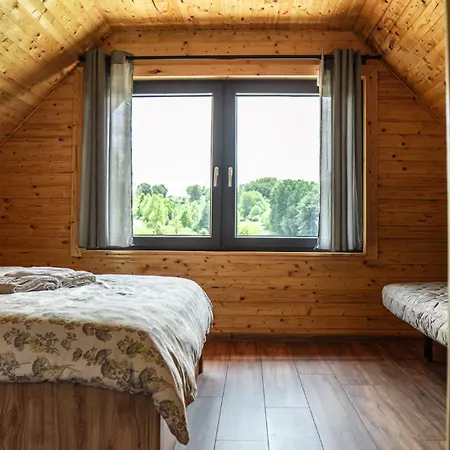 Nad Stawami Z Jacuzzi I Sauna 4 *